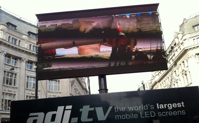 4 Undeniable Marketing Benefits of Renting LED Mobile Event Screens