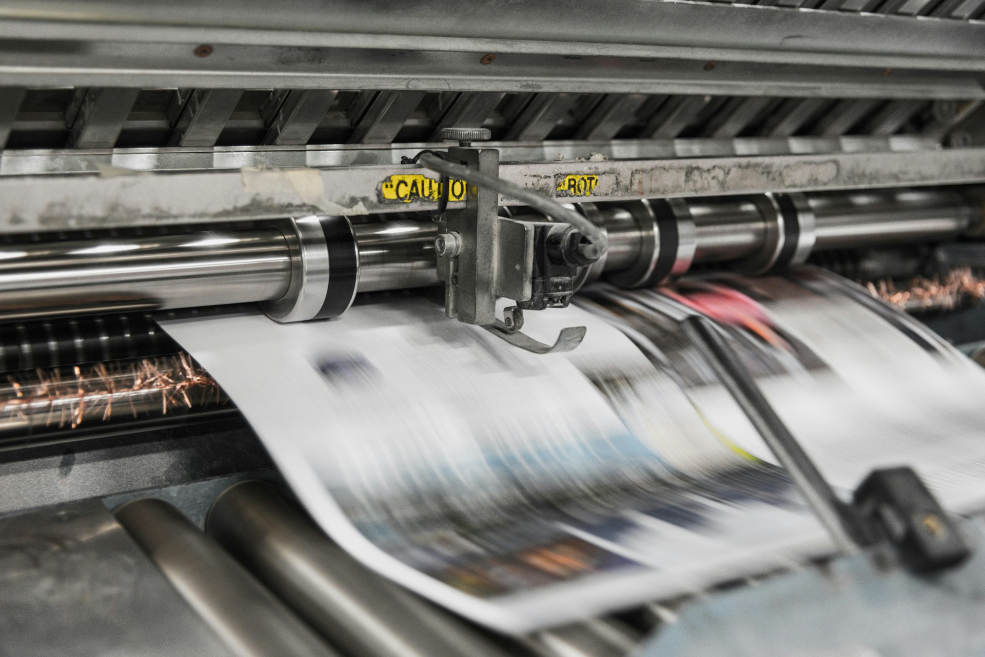 How and Why to Incorporate Printing Materials into Your Marketing Strategy