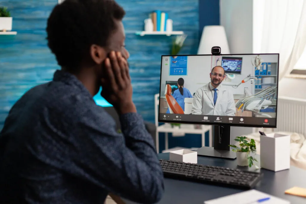 The-Future-of-Telemedicine-Exploring-the-Role-of-Video-Conferencing-001
